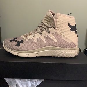 BRAND NEW IN BOX men’s sneakers